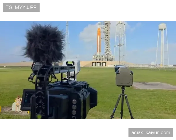 Vision Pro用户可通过Spectrum SportsNet应用观看湖人比赛，体验无广告沉浸式直播